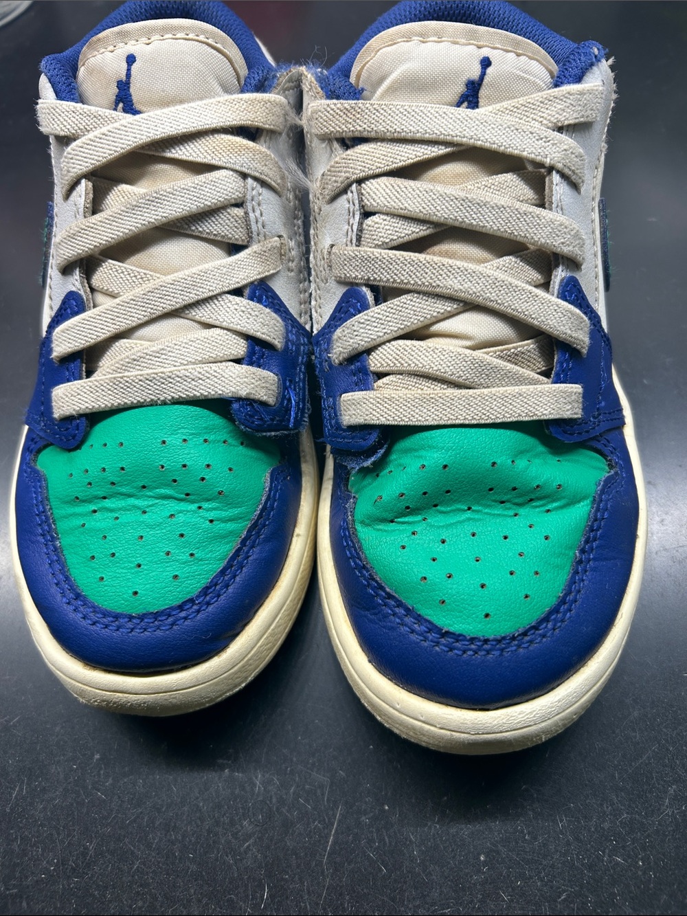 Jordan Kids Blue and Green Retro Sneaker